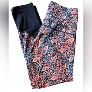 Athleta Tapestry Legging Crop